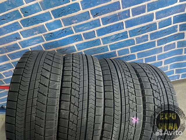 Bridgestone Blizzak VRX 225/50 R17 94Q