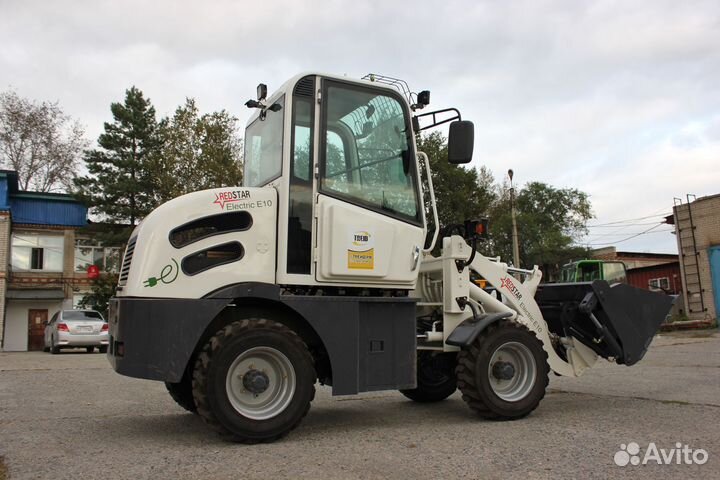 Фронтальный погрузчик Redstar E10, 2023