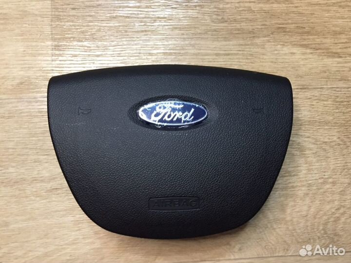 Заглушка в руль/Крышка/Подушка Ford Focus 2/Фокус