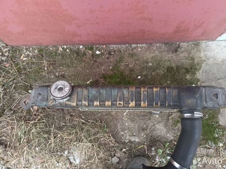 Радиатор охлаждения двигателя джип черокки ll