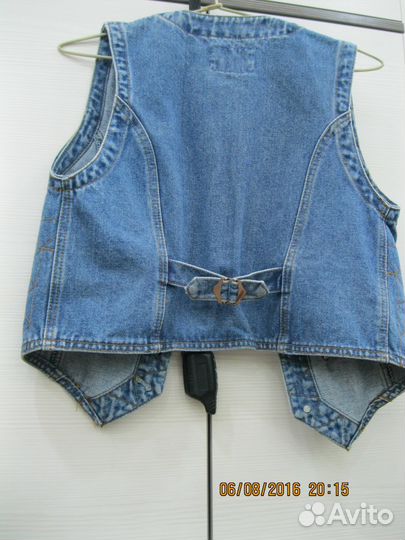 Жилетка джинсовая