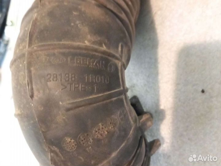 Патрубок воздушного фильтра Hyundai Solaris 1