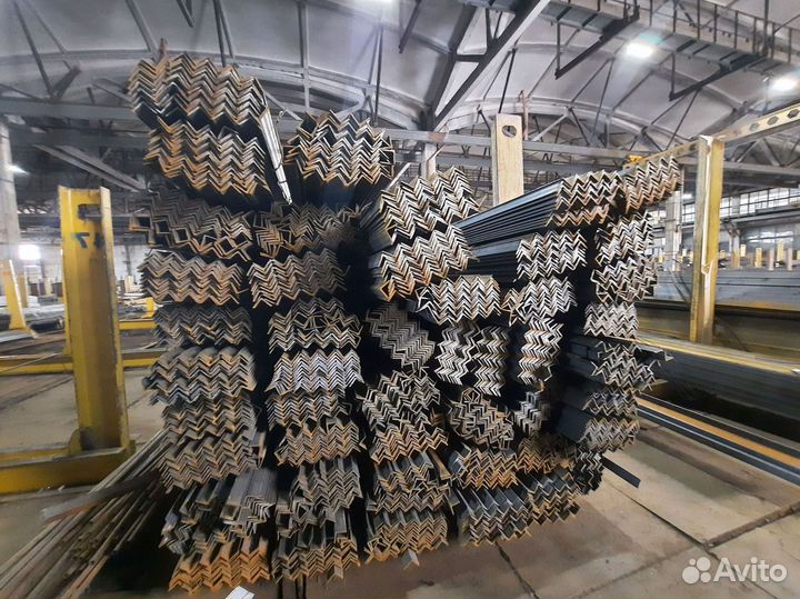 Уголок металлический 25х25х4 длина 6м Ст3