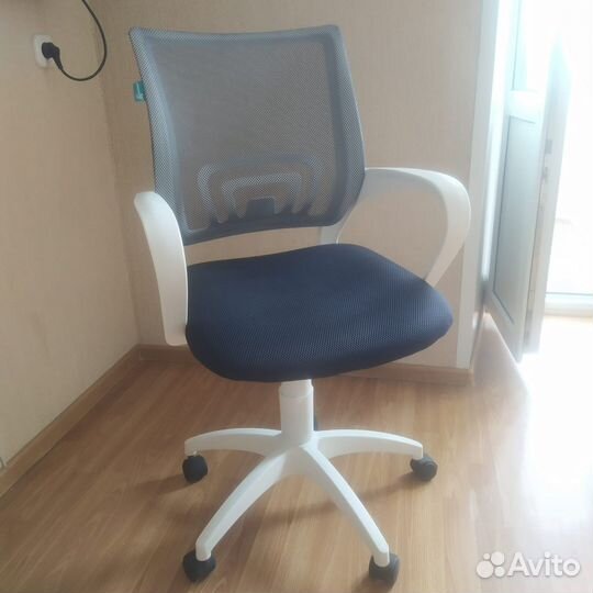 Компьютерное кресло бюрократ