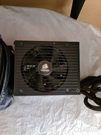 Блок питания Corsair HX 1050