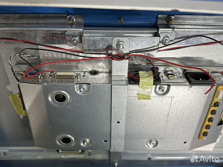 Новый монитор в коробе 19 дюймов