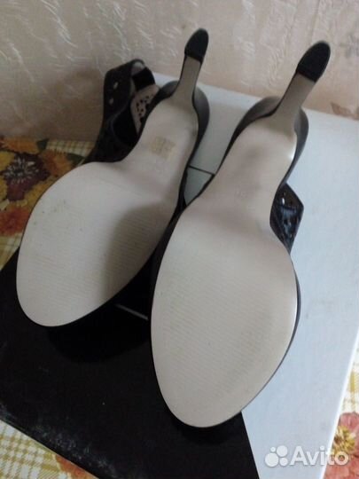 Туфли женские черные 36 размер