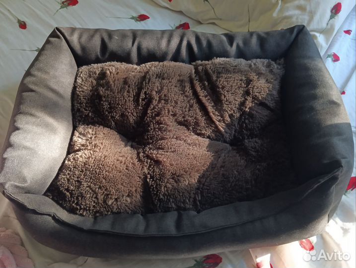 Лежанка для кошек и собак