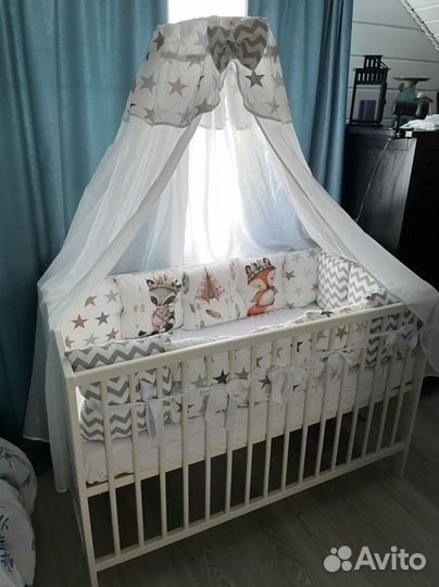 Балдахин и подушки для кроватки