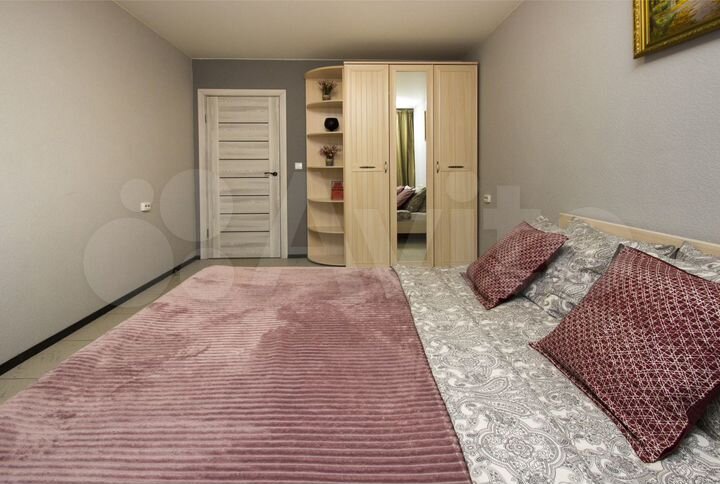 1-к. квартира, 42 м², 1/10 эт.