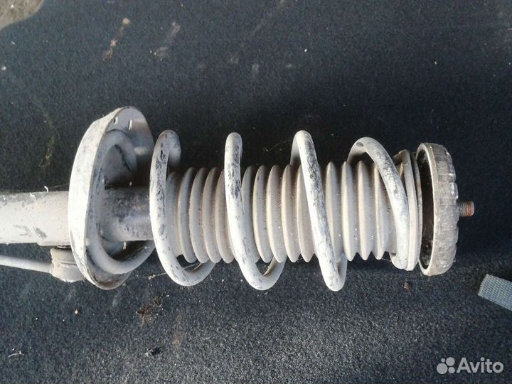 Стойка передняя правая Chevrolet Cobalt Кобальт