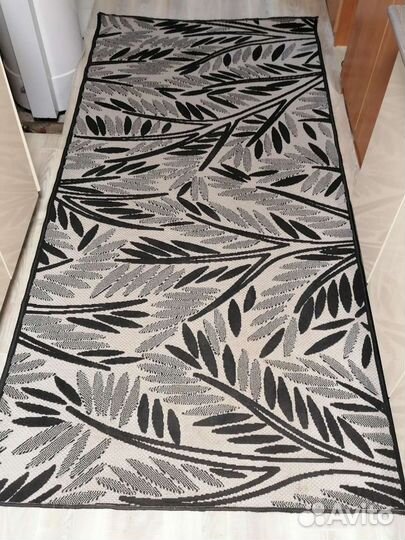 Ковёр в хорошем состоянии