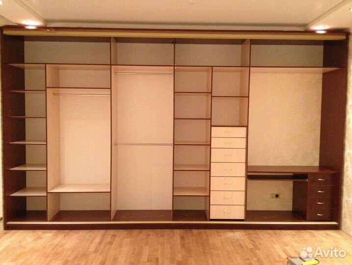 Черный шкаф