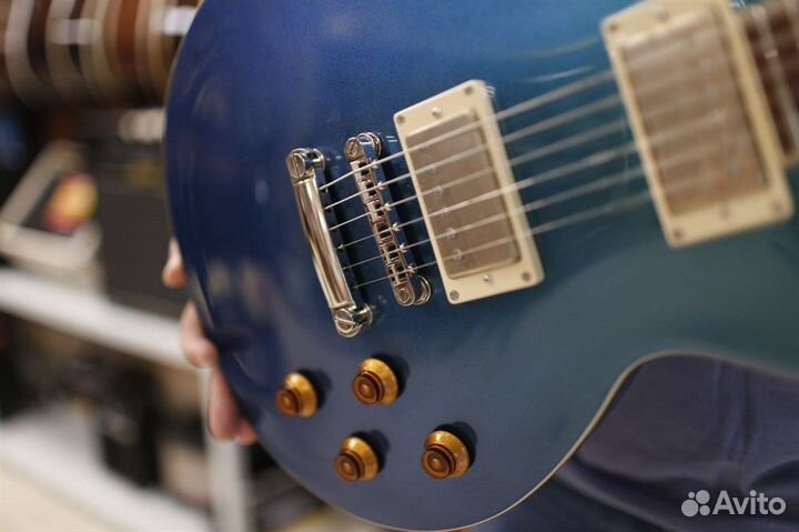 Электрогитара Cort + аксессуары