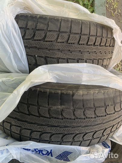 Pirelli P Zero 275/40 R22
