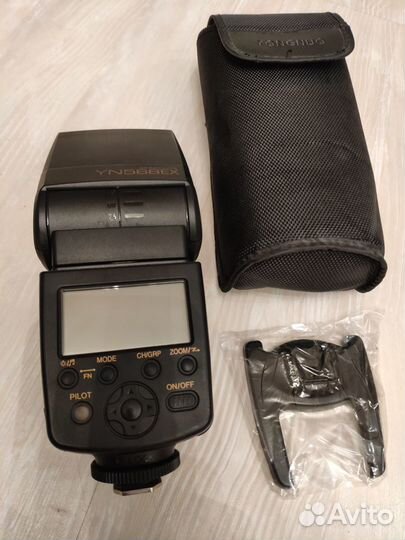 Nikon D5100 + Nikkor 17-55 DX 1:2.8 G ED + YN568EX