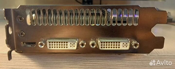 Видеокарта Asus GeForce GTX 560