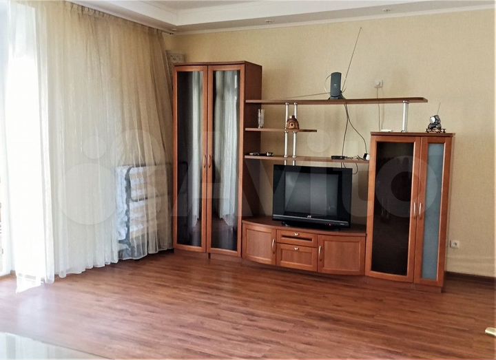 2-к. апартаменты, 72 м², 1/3 эт.