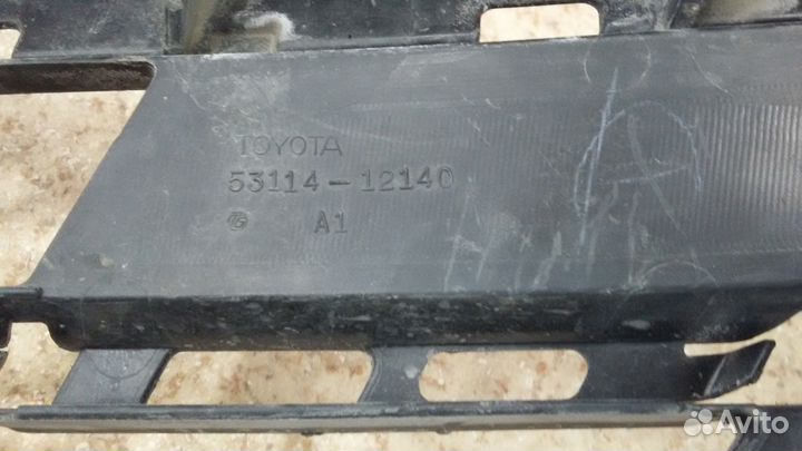 Решетка Corolla 150