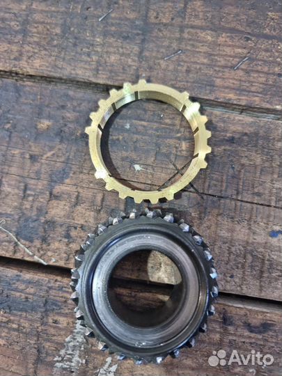 Шестерёнка четвёртой передачи Renault Logan 2