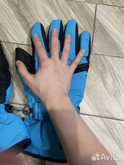 Горнолыжные перчатки