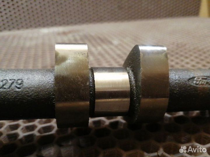 Распредвал Jaguar Xf X250 3.0 2010