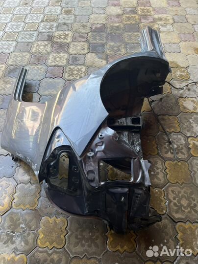 Задняя правая четверть Toyota Auris