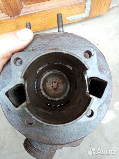 Цылиндр пускача т40