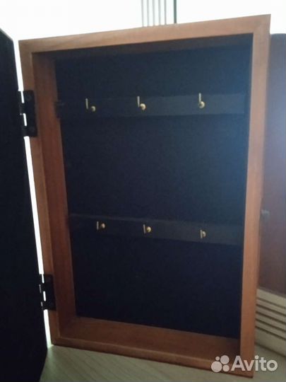 Ключница настенная