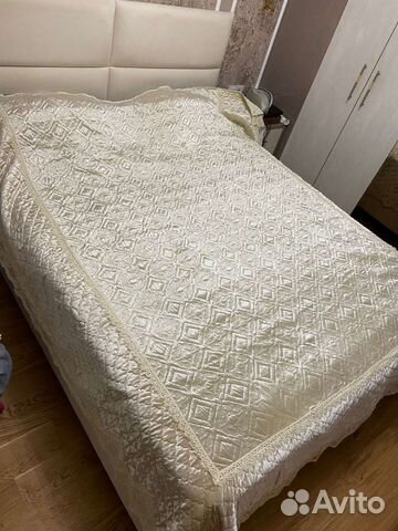 Покрывало на кровать новое