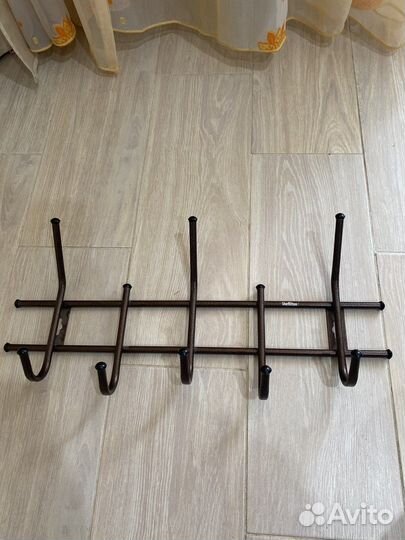 Вешалка для одежды настенная