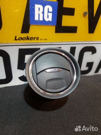 Воздуховод в торпедо Ford Galaxy 2.0 qxwb 2007