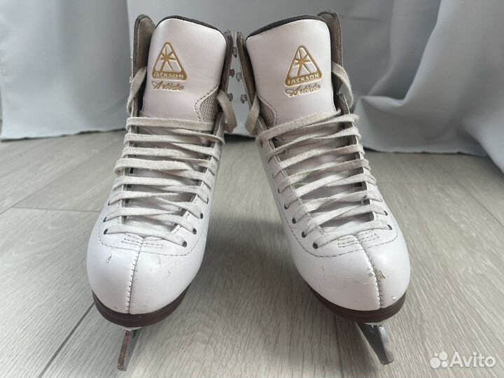 Фигурные коньки jackson artiste