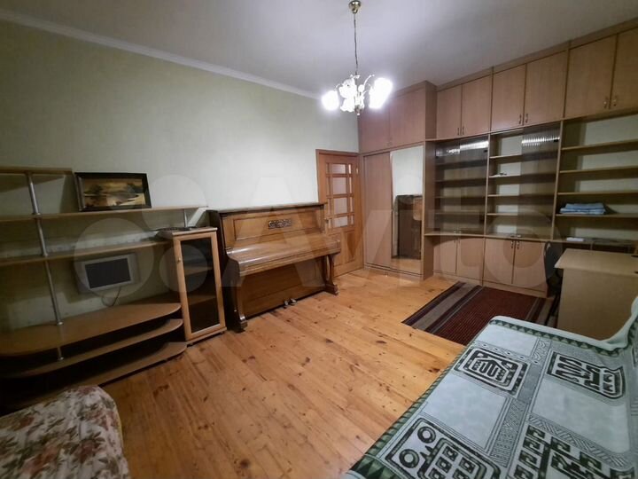3-к. квартира, 79 м², 2/5 эт.