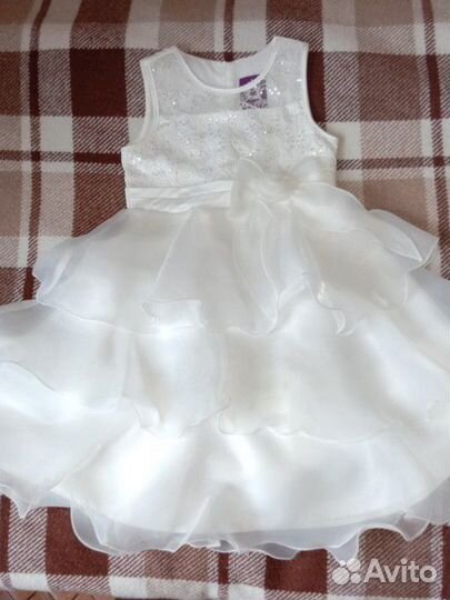 Платье для девочки 122 128 новое