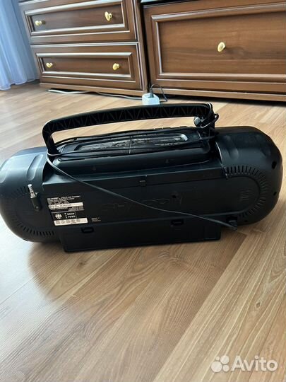 Кассетный магнитофон sharp