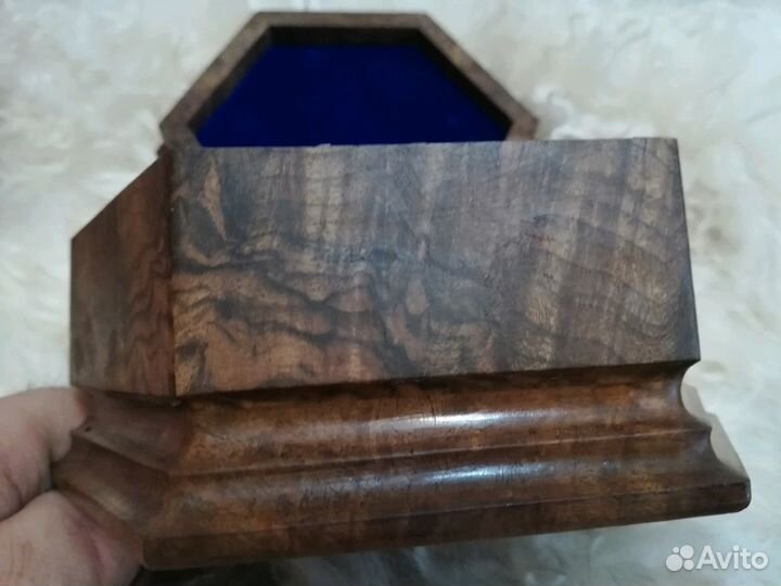 Шкатулка из капа ореха