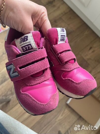 NEW balance кроссовки на девочку 28