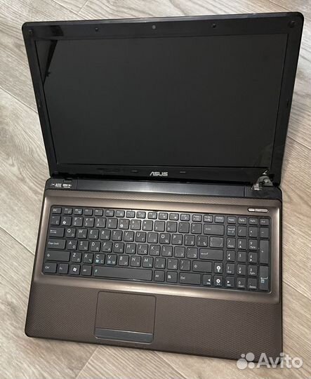 Ноутбук asus 15’6 дюймов