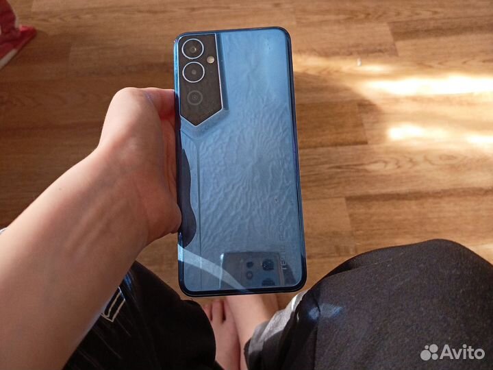 TECNO Pova Neo 2, 4/64 ГБ