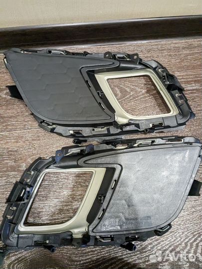 Оправа фар противотуманных Mazda 6 gh