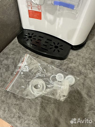 Кулер для воды настольный