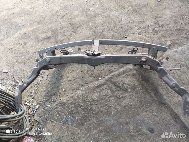 Передняя часть с усилителем Кашкай 1 поколения