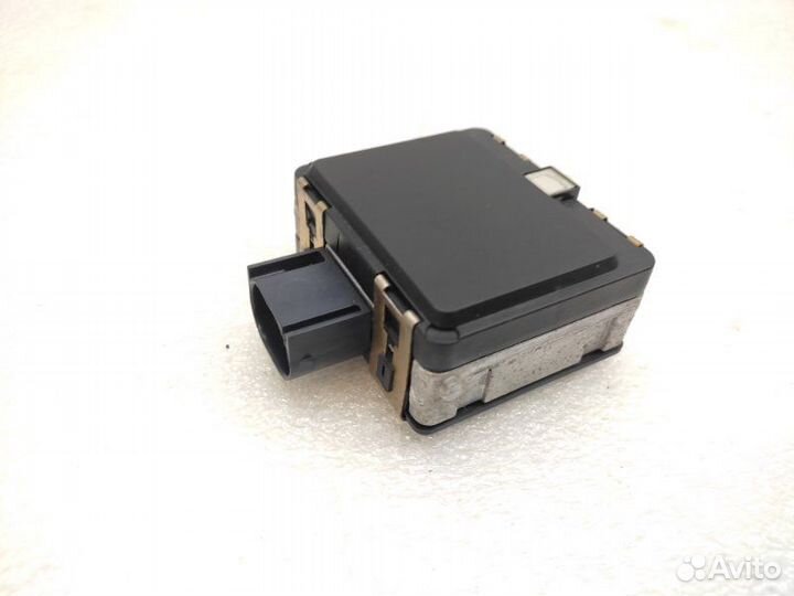 Радар адаптивного круиз-контроля передний