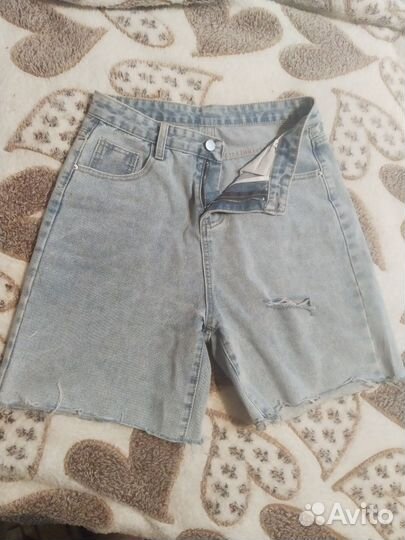 Продам джинсовые шорты размер L
