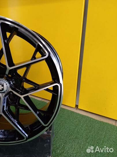 Диск литой R18 5x114.3