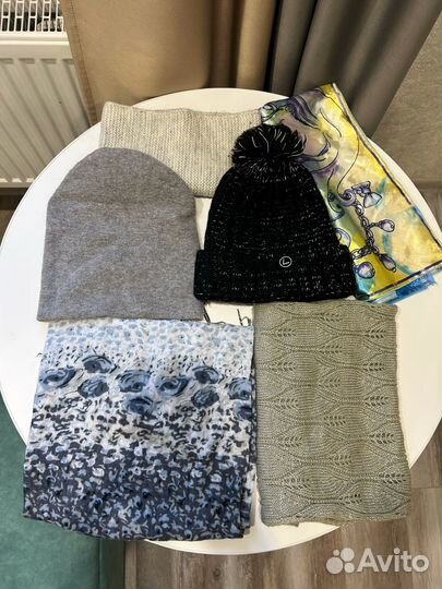 Женские шапки, шарф, палантин, платок и манишка