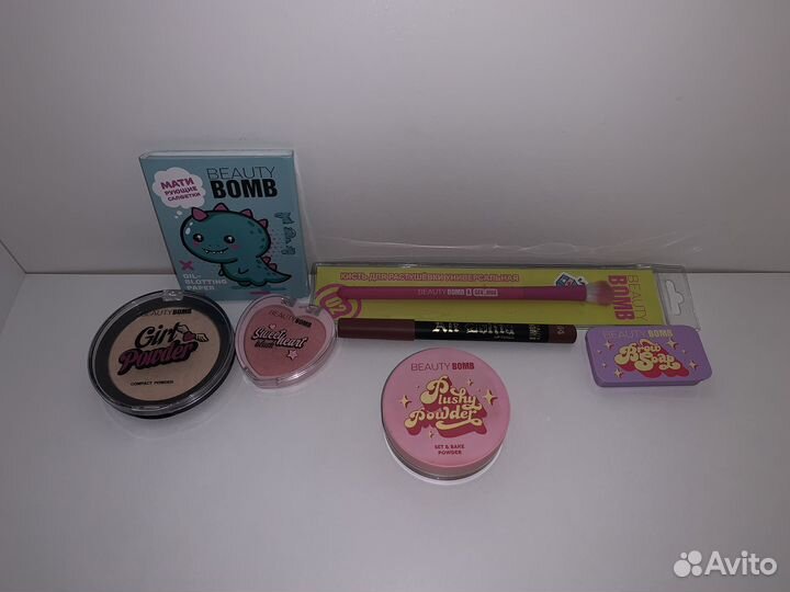 Пакет косметики Beauty bomb