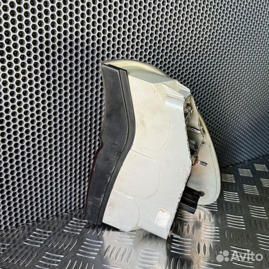 Фонарь задний наружный левый BMW X5