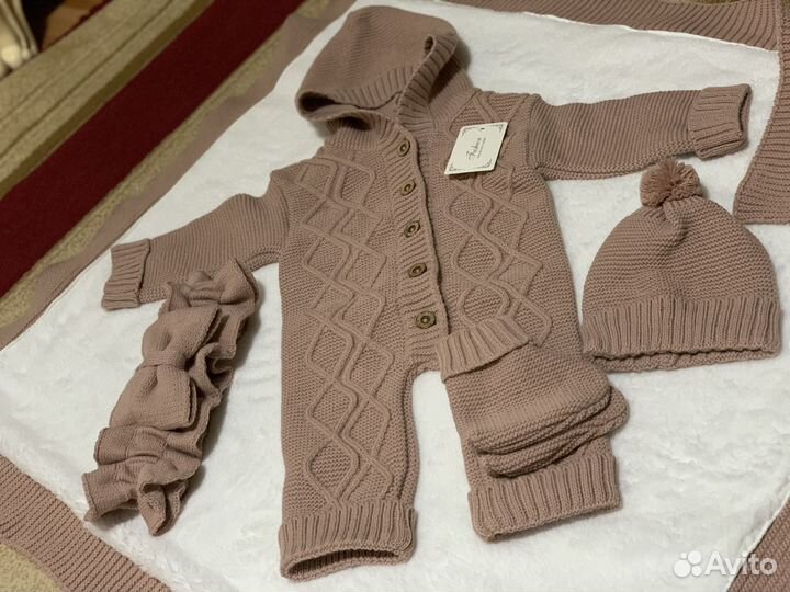 Комбинезоны вязаные, плед детский